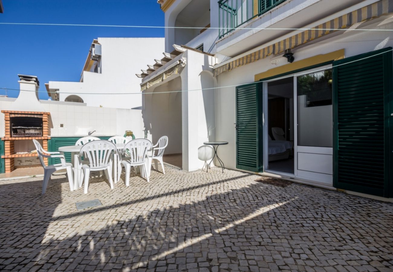 Apartamento em Manta Rota - T2 a 800m da Praia by AlgarveManta (3T1)