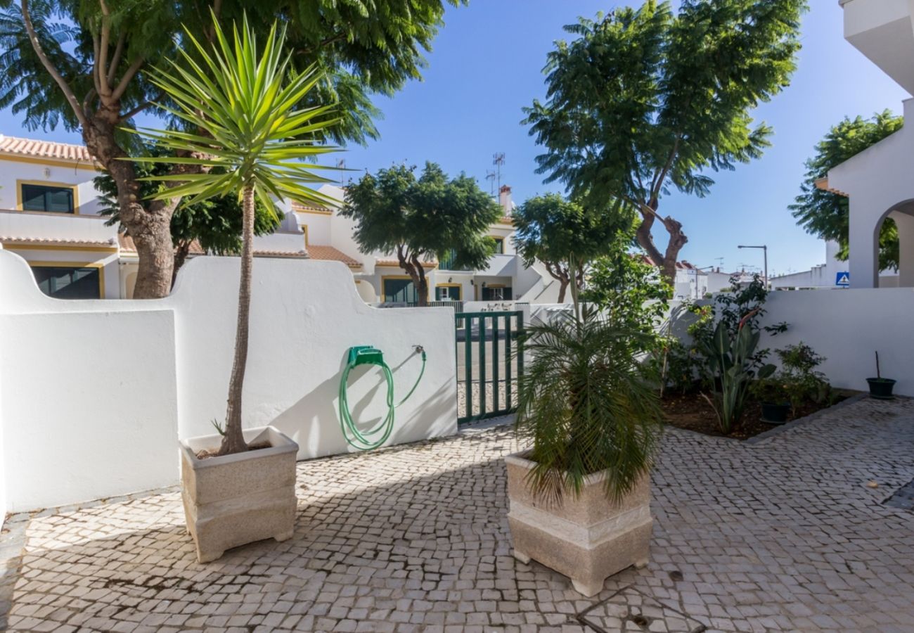 Apartamento em Manta Rota - T2 a 800m da Praia by AlgarveManta (3T1)