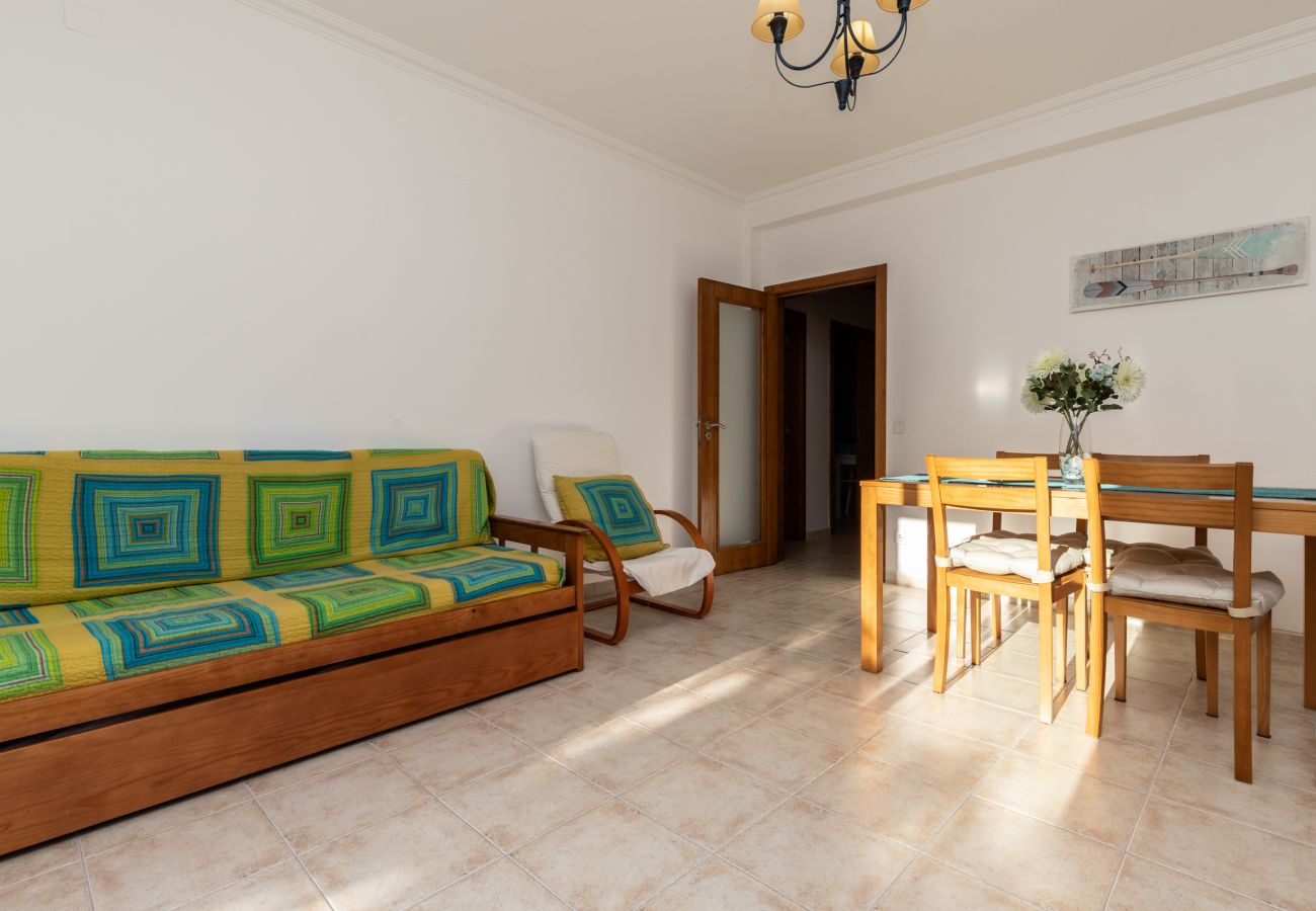 Apartamento em Manta Rota - T2 a 800m da Praia by AlgarveManta (3T1)