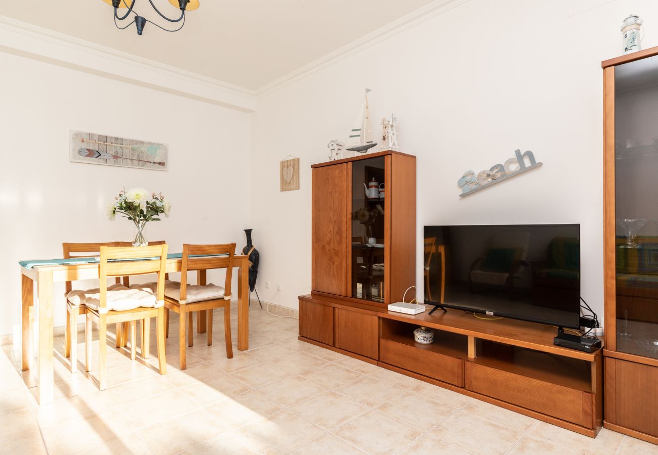Apartamento em Manta Rota - T2 a 800m da Praia by AlgarveManta (3T1)