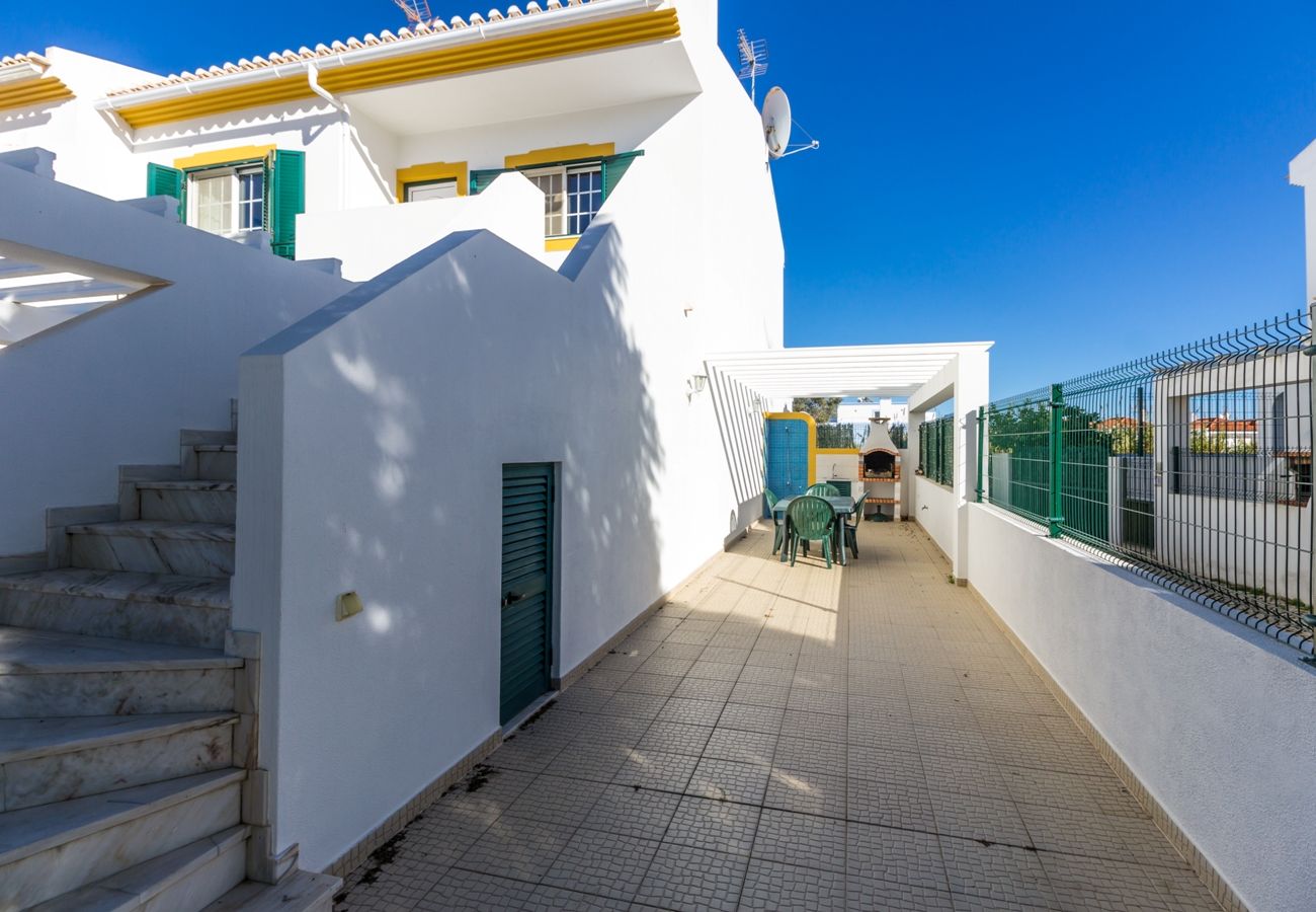 Apartamento em Manta Rota - Apartamento T2 com estacionamento by AlgarveManta (7T2)