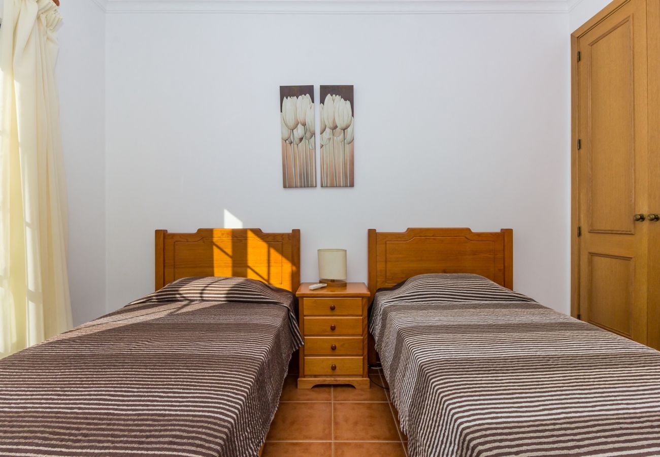 Apartamento em Manta Rota - Apartamento T2 com estacionamento by AlgarveManta (7T2)