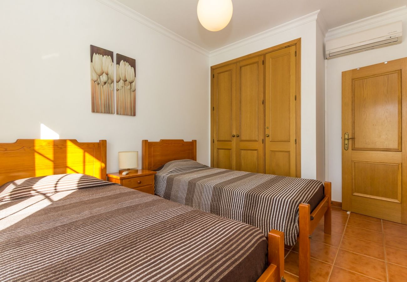 Apartamento em Manta Rota - Apartamento T2 com estacionamento by AlgarveManta (7T2)