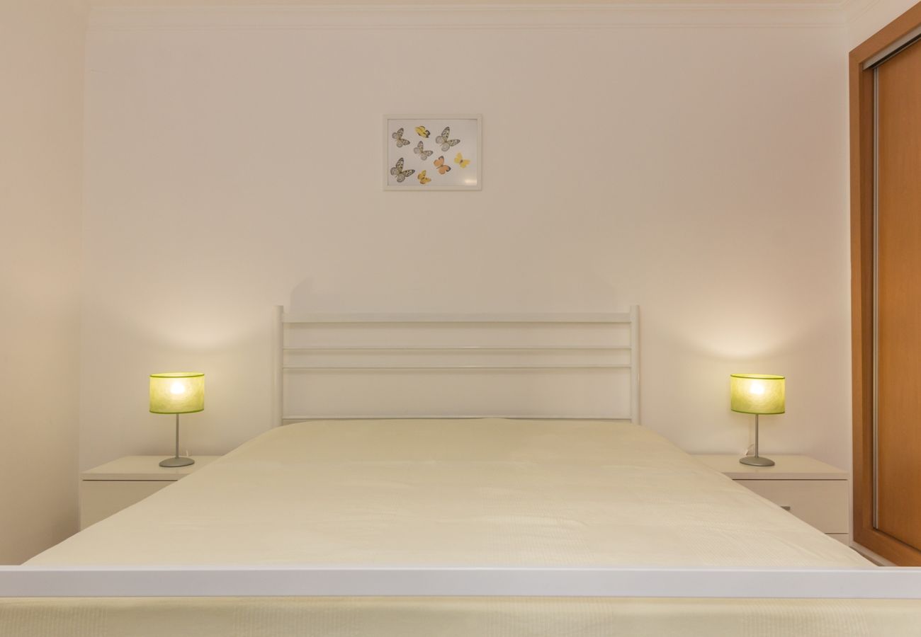 Apartamento em Manta Rota - T2 em condominio com piscina e WIFI by AlgarveManta (13T2)