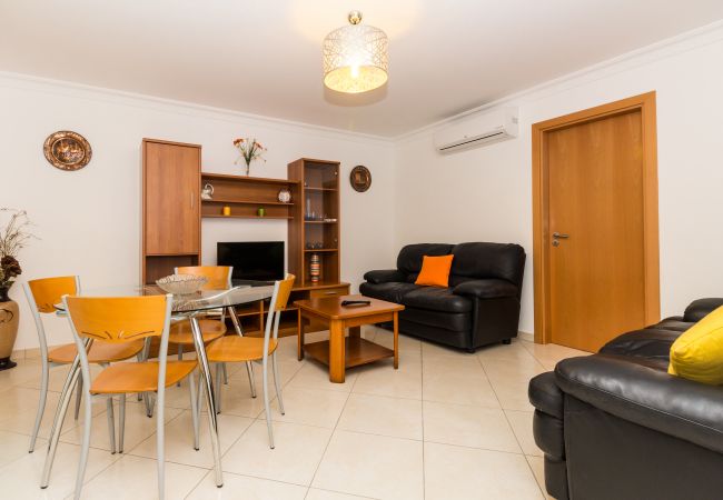 Apartamento em Manta Rota - Apartamento com 2 quartos em condominio com piscina  by AlgarveManta (15T2) Apartamento em Manta Rota - Apartamento com 2 quartos em condominio com piscina  by AlgarveManta (15T2)