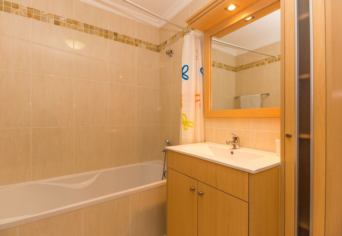 Apartamento em Manta Rota - Apartamento com 2 quartos em condominio com piscina  by AlgarveManta (15T2)