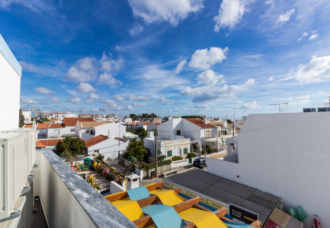 Apartamento em Manta Rota - Apartamento em condomínio com piscina/WIFI a 2 minutos da praia by AlgarveManta (2T3)