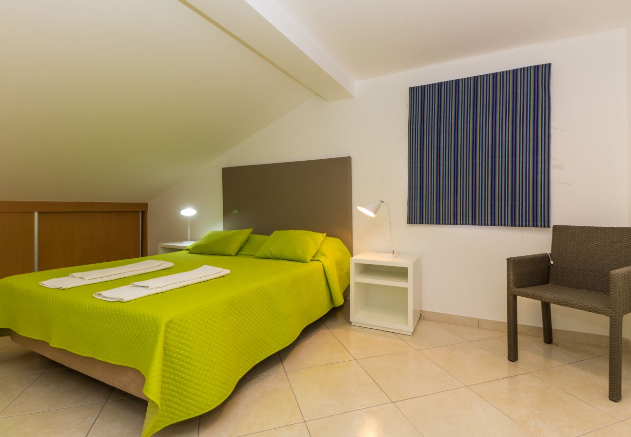 Apartamento em Manta Rota - Apartamento em condomínio com piscina/WIFI a 2 minutos da praia by AlgarveManta (2T3)