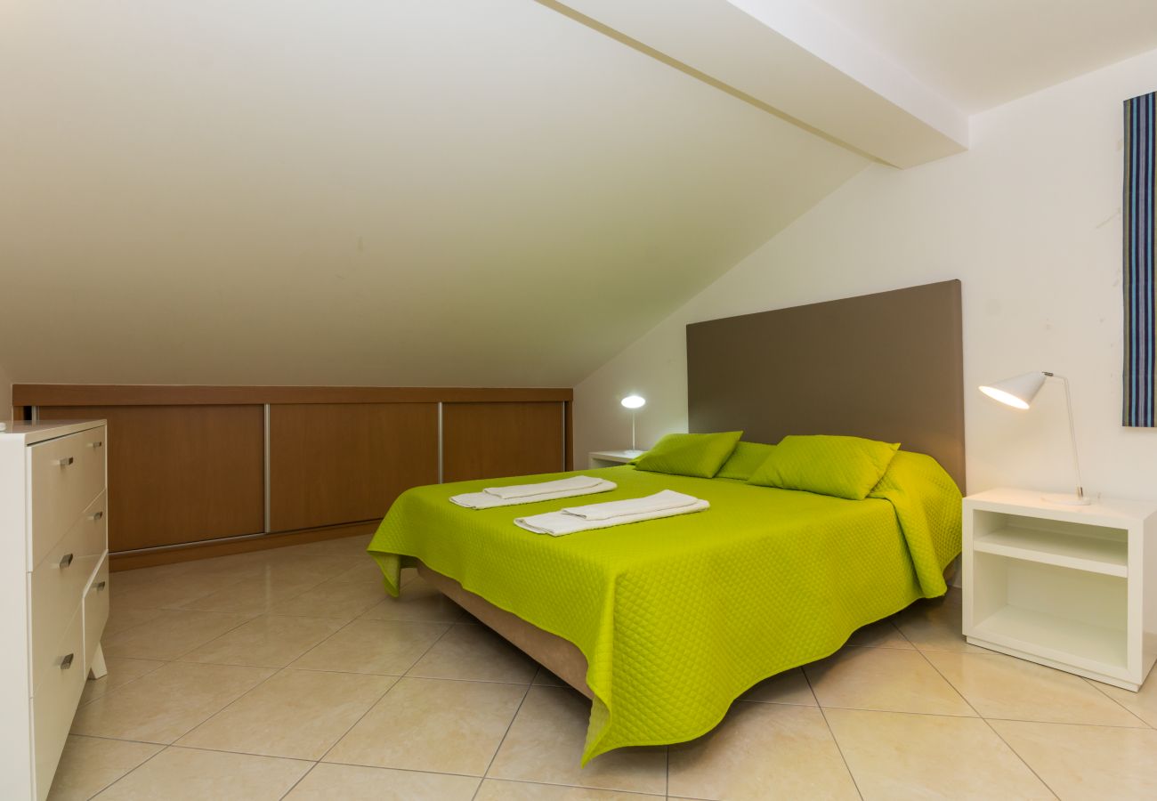 Apartamento em Manta Rota - Apartamento em condomínio com piscina/WIFI a 2 minutos da praia by AlgarveManta (2T3)