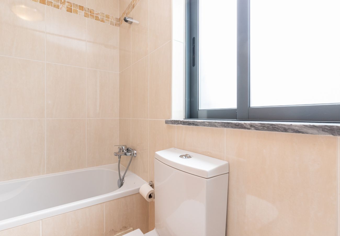 Apartamento em Manta Rota - Apartamento em condomínio com piscina/WIFI a 2 minutos da praia by AlgarveManta (2T3)