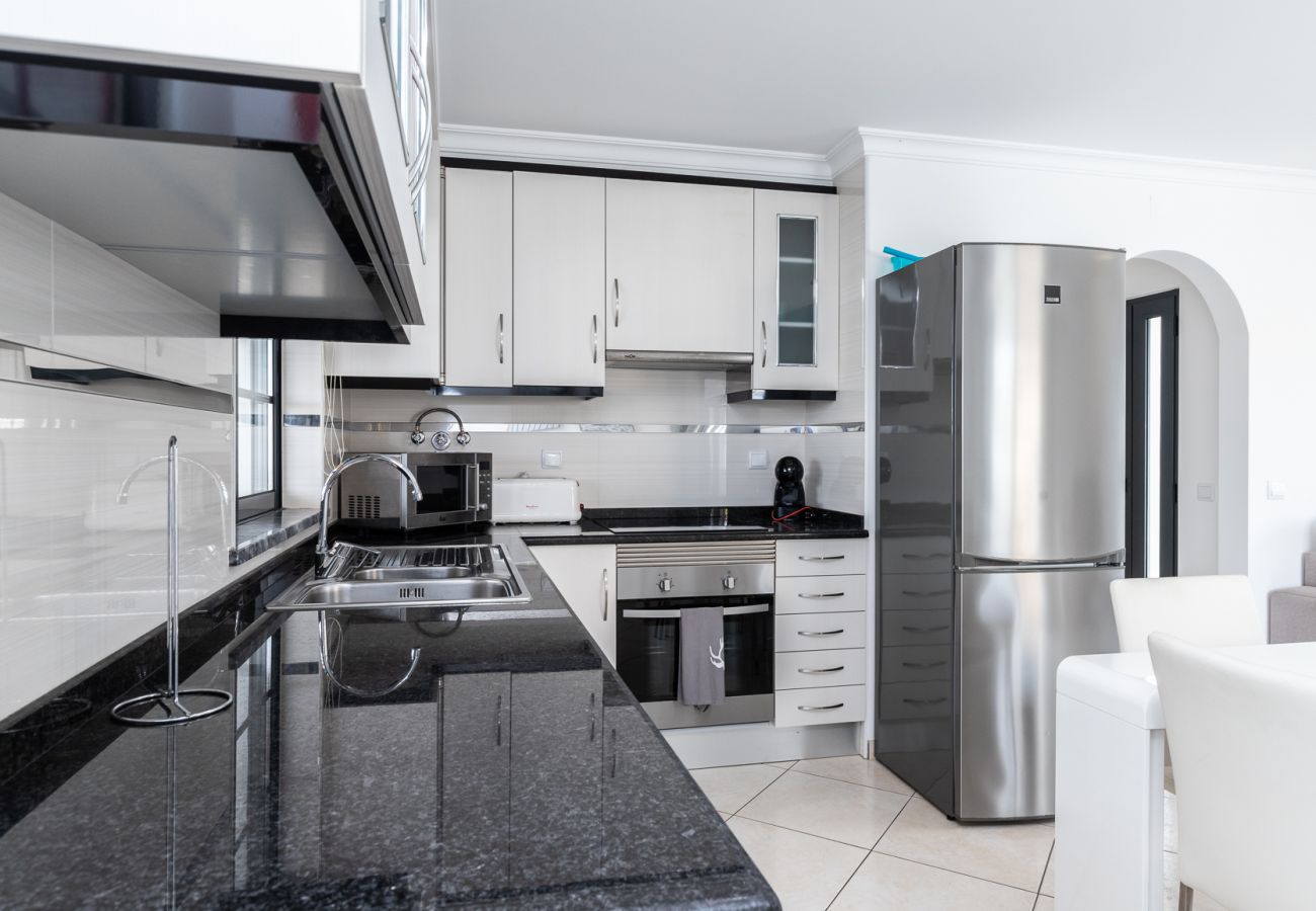 Apartamento em Manta Rota - Apartamento em condomínio com piscina/WIFI a 2 minutos da praia by AlgarveManta (2T3)