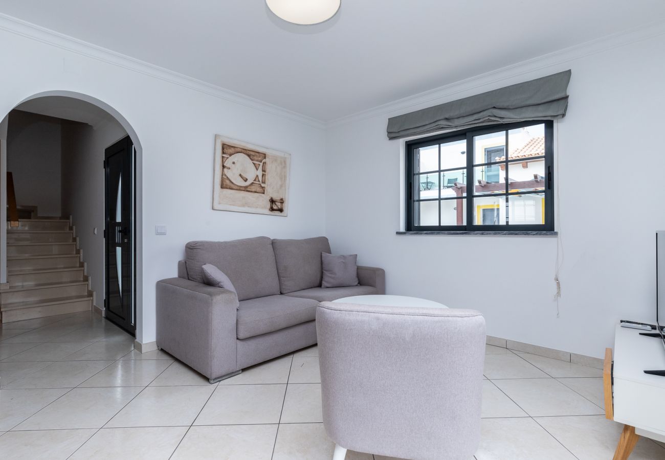 Apartamento em Manta Rota - Apartamento em condomínio com piscina/WIFI a 2 minutos da praia by AlgarveManta (2T3)