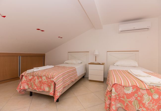 Apartamento em Manta Rota - Apartamento T3 em condominio com piscina e WIFI by AlgarveManta (3T3) Apartamento em Manta Rota - Apartamento T3 em condominio com piscina e WIFI by AlgarveManta (3T3)