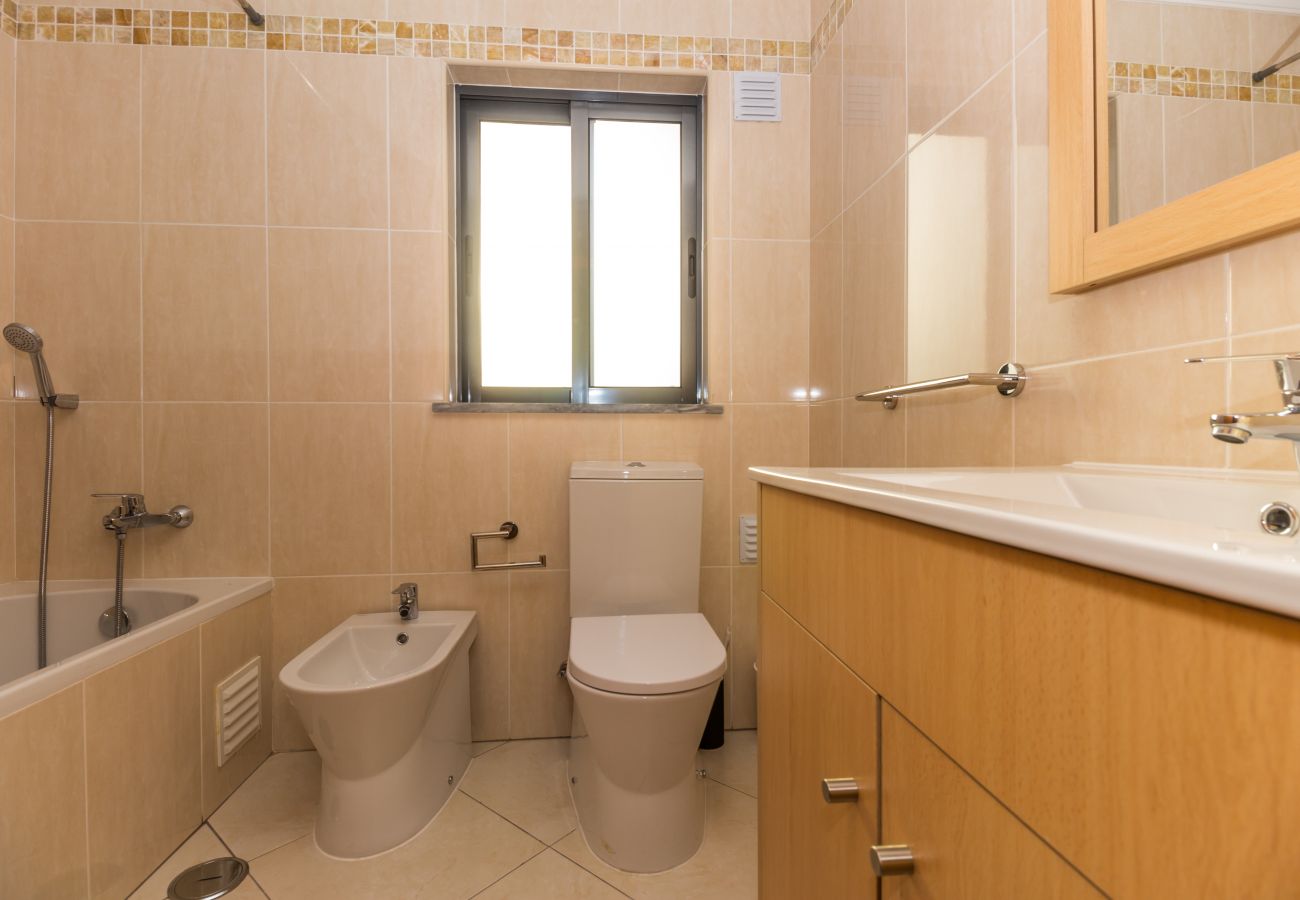 Apartamento em Manta Rota - Apartamento T3 em condominio com piscina e WIFI by AlgarveManta (3T3)