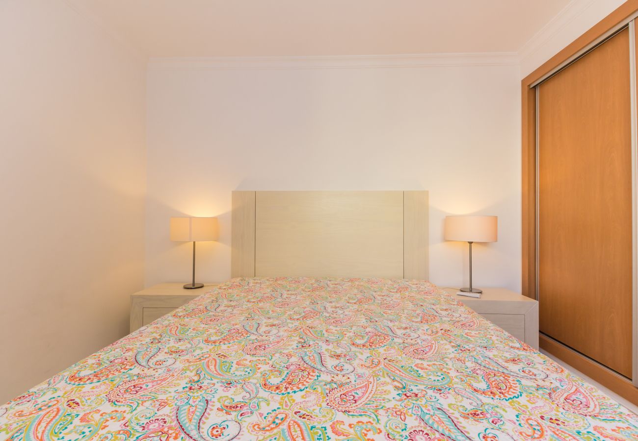 Apartamento em Manta Rota - Apartamento T3 em condominio com piscina e WIFI by AlgarveManta (3T3)