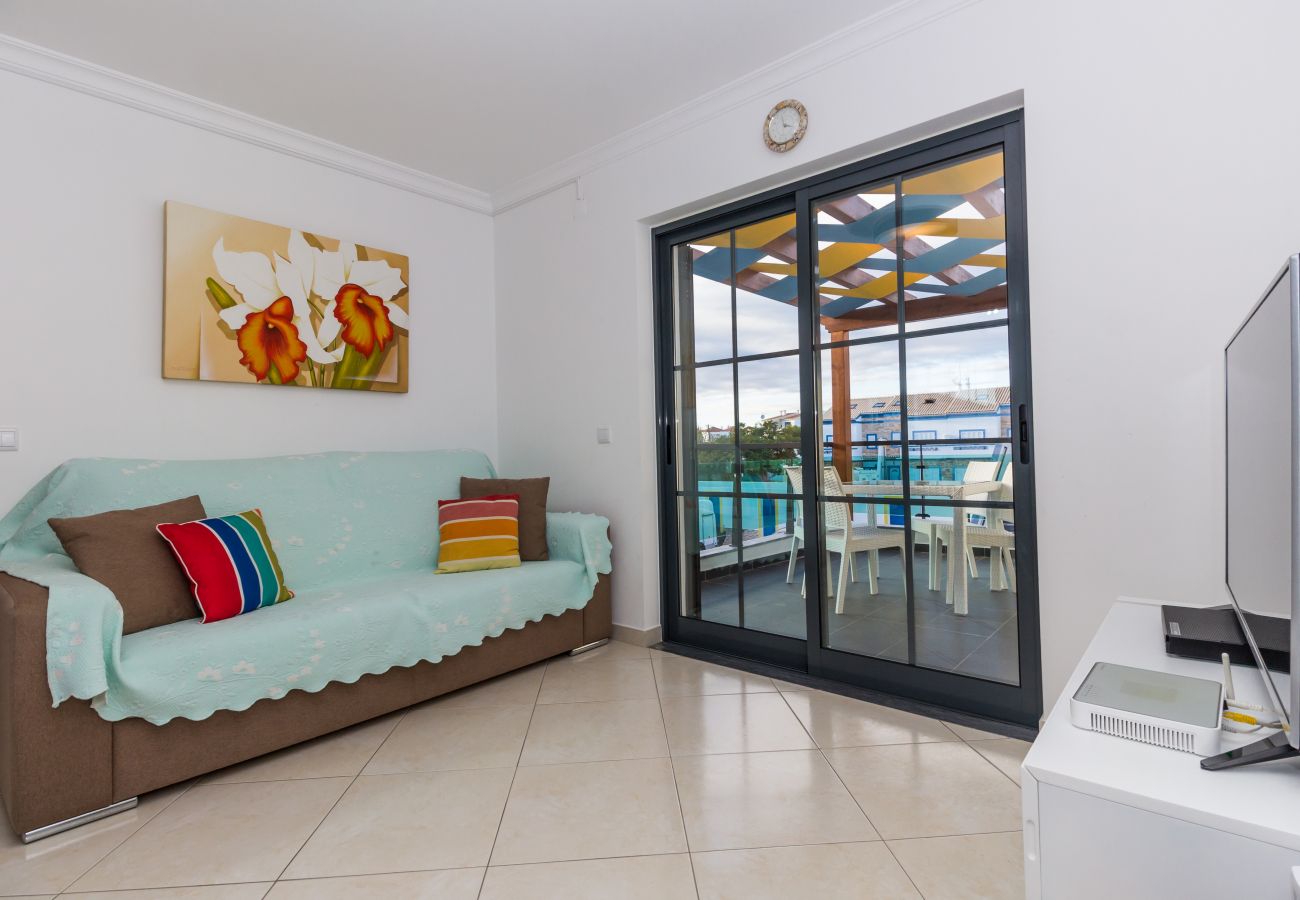 Apartamento em Manta Rota - Apartamento T3 em condominio com piscina e WIFI by AlgarveManta (3T3)