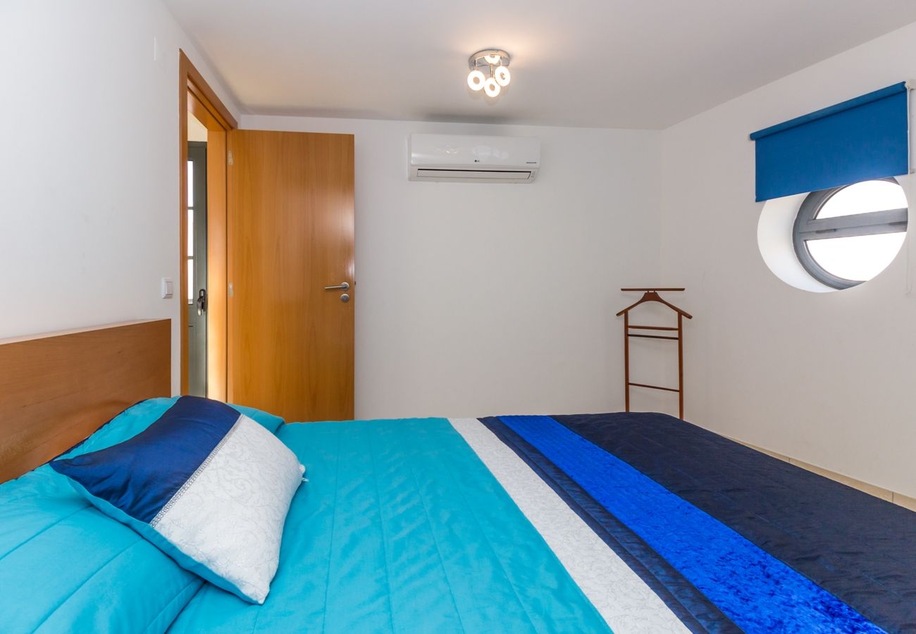 Apartamento em Manta Rota - Apartamento em condominio com piscina a 100m da praia by AlgarveManta (5T3)
