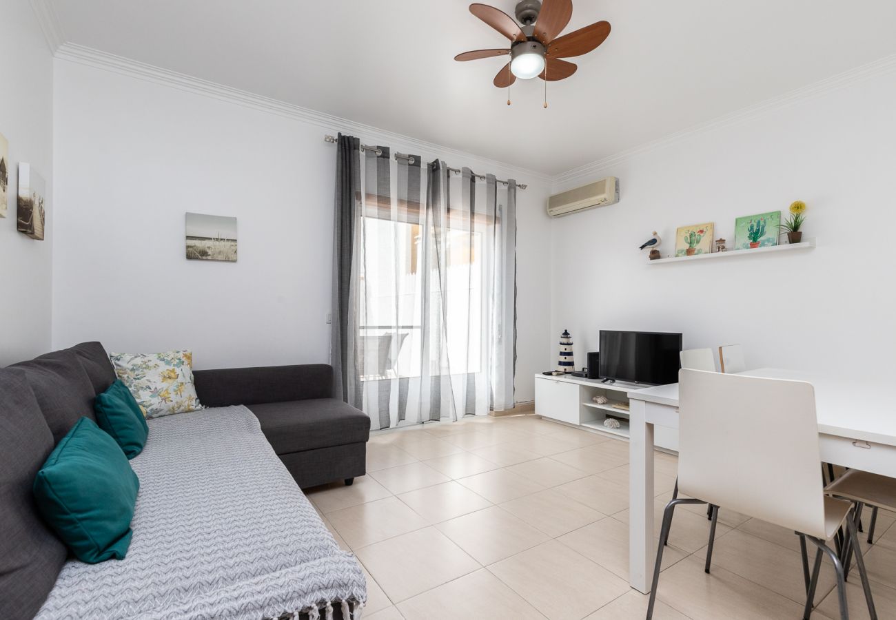 Casa geminada em Manta Rota - Moradia de 2 quartos a 200m da praia by AlgarveManta (1V2)