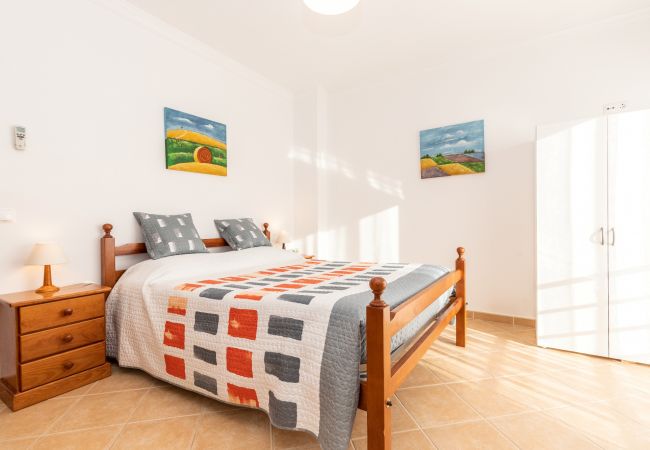 Casa geminada em Manta Rota - Moradia com estacionamento privado by AlgarveManta (3V2) Casa geminada em Manta Rota - Moradia com estacionamento privado by AlgarveManta (3V2)