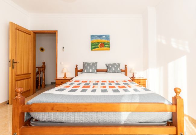 Casa geminada em Manta Rota - Moradia com estacionamento privado by AlgarveManta (3V2) Casa geminada em Manta Rota - Moradia com estacionamento privado by AlgarveManta (3V2)