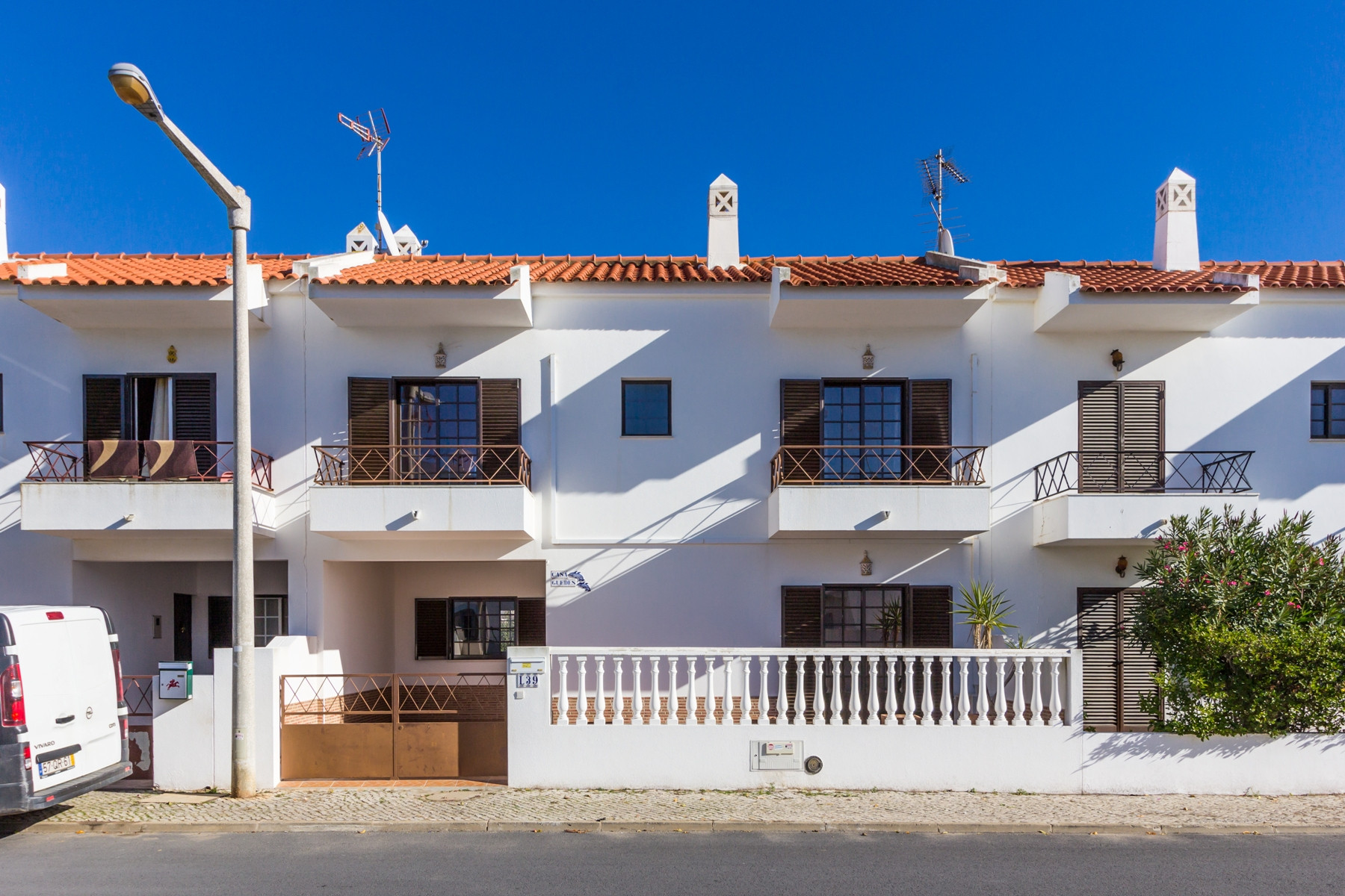 Moradia a 6 minutos da praia com Pátio by AlgarveManta (30V3) Casas em Manta Rota