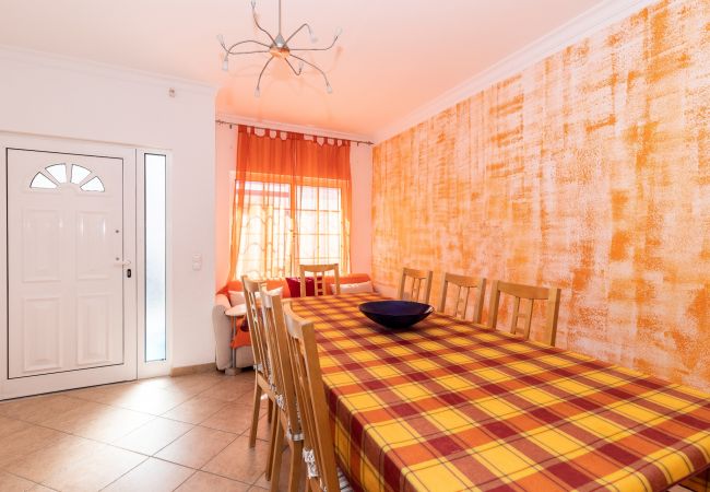 Condomínio em Manta Rota - 12V3