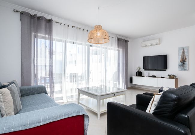 Casa geminada em Manta Rota - Moradia V3 piscina privada a 100m da praia by ALGARVEMANTA (16V3) Casa geminada em Manta Rota - Moradia V3 piscina privada a 100m da praia by ALGARVEMANTA (16V3)