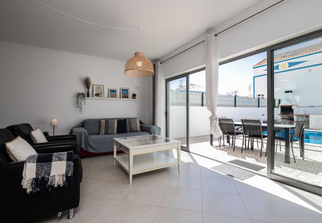 Casa geminada em Manta Rota - Moradia V3 piscina privada a 100m da praia by ALGARVEMANTA (16V3) Casa geminada em Manta Rota - Moradia V3 piscina privada a 100m da praia by ALGARVEMANTA (16V3)