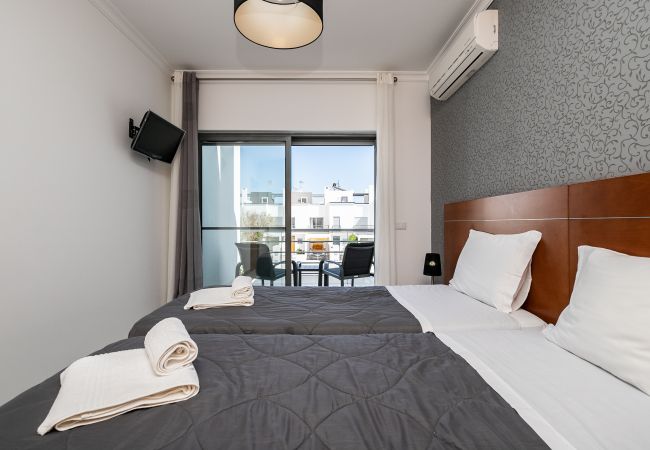 Casa geminada em Manta Rota - Moradia V3 piscina privada a 100m da praia by ALGARVEMANTA (16V3) Casa geminada em Manta Rota - Moradia V3 piscina privada a 100m da praia by ALGARVEMANTA (16V3)