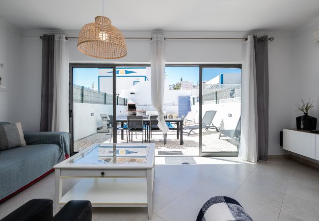 Casa geminada em Manta Rota - Moradia V3 piscina privada a 100m da praia by ALGARVEMANTA (16V3) Casa geminada em Manta Rota - Moradia V3 piscina privada a 100m da praia by ALGARVEMANTA (16V3)