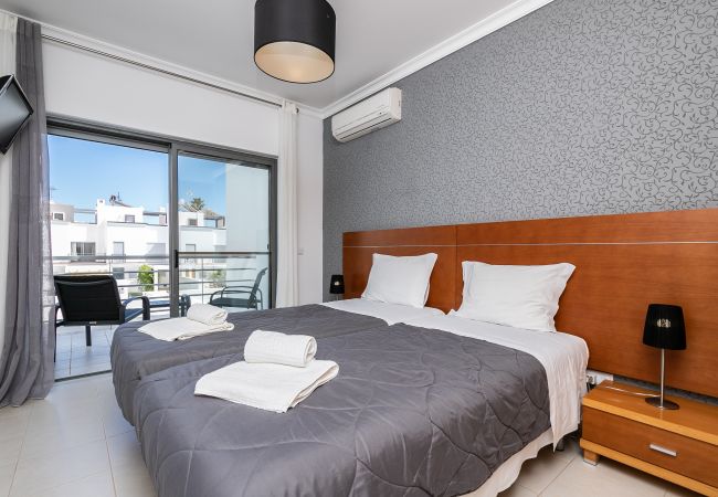 Casa geminada em Manta Rota - Moradia V3 piscina privada a 100m da praia by ALGARVEMANTA (16V3) Casa geminada em Manta Rota - Moradia V3 piscina privada a 100m da praia by ALGARVEMANTA (16V3)