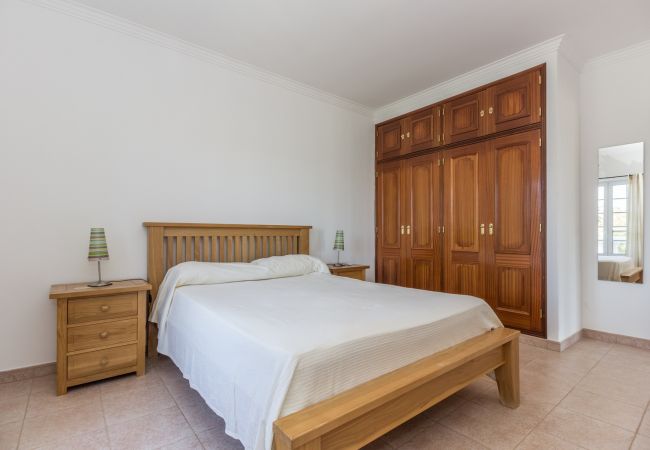 Casa geminada em Altura - Moradia de 3 quartos com piscina privada em Altura by AlgarveManta (16V2) Casa geminada em Altura - Moradia de 3 quartos com piscina privada em Altura by AlgarveManta (16V2)