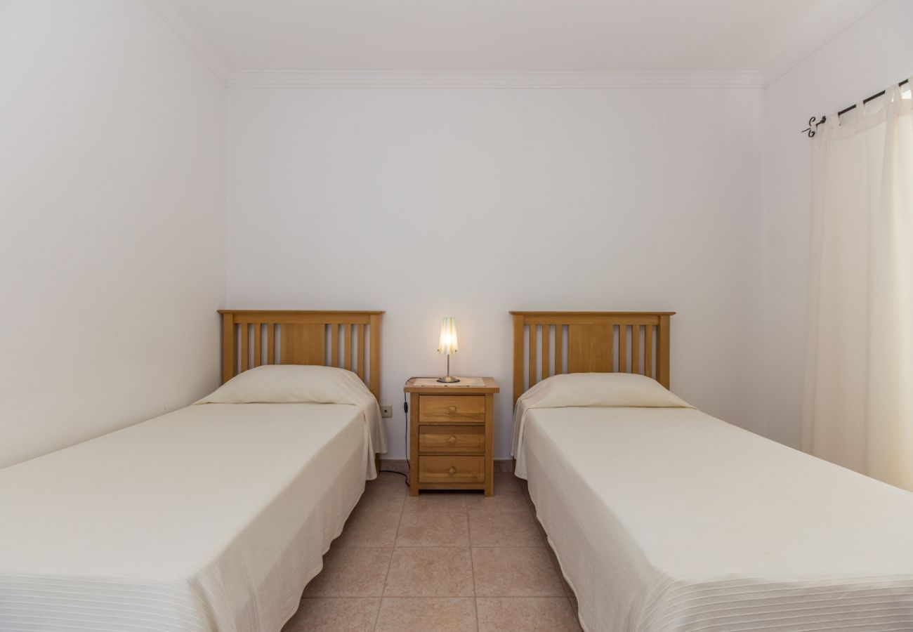 Casa geminada em Altura - Moradia de 3 quartos com piscina privada em Altura by AlgarveManta (16V2)