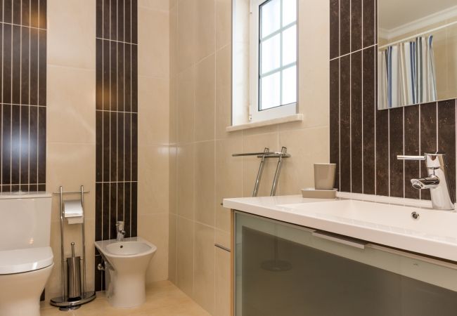 Casa geminada em Manta Rota - Moradia-B V3 1º linha de praia e Wi-Fi by AlgarveManta (8V3) Casa geminada em Manta Rota - Moradia-B V3 1º linha de praia e Wi-Fi by AlgarveManta (8V3)