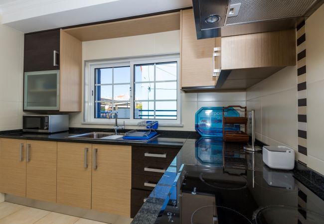 Casa geminada em Manta Rota - Moradia-B V3 1º linha de praia e Wi-Fi by AlgarveManta (8V3) Casa geminada em Manta Rota - Moradia-B V3 1º linha de praia e Wi-Fi by AlgarveManta (8V3)