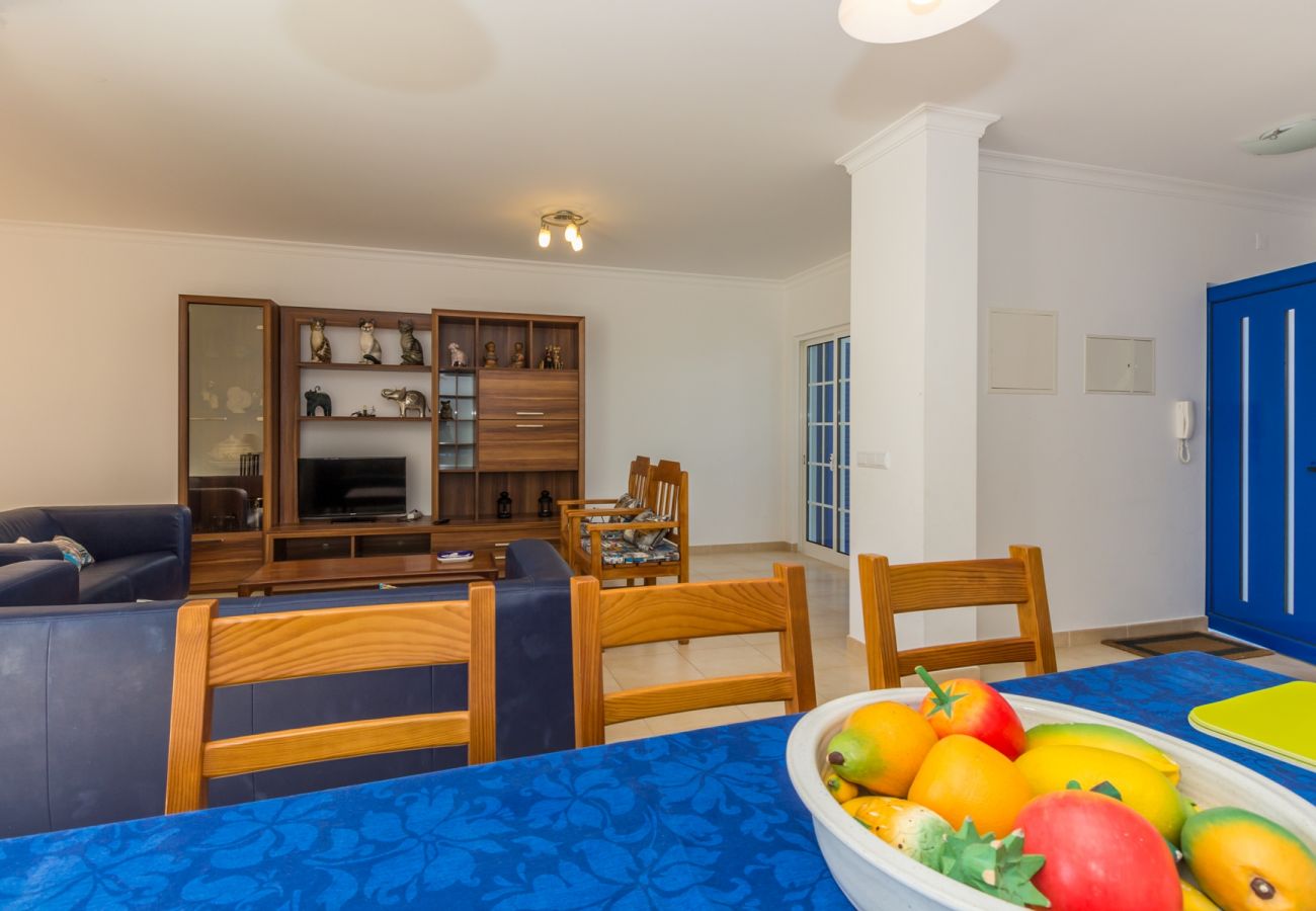 Casa geminada em Manta Rota - Moradia-B V3 1º linha de praia e Wi-Fi by AlgarveManta (8V3)
