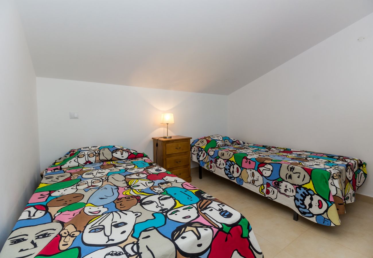 Casa geminada em Manta Rota - Moradia 3 quartos a 2 minutos da praia by ALGARVEMANTA (26V3)