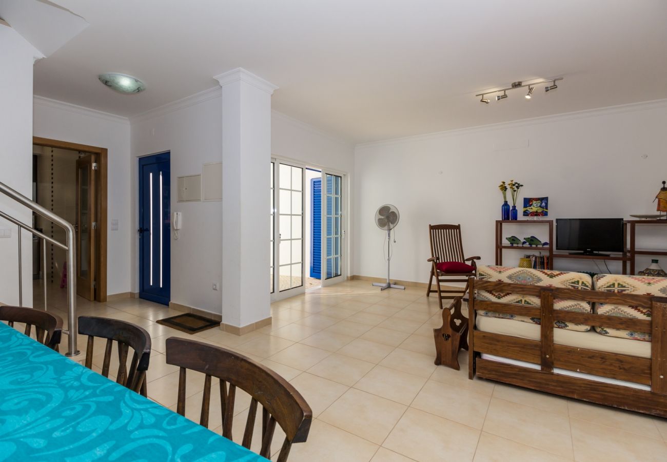 Casa geminada em Manta Rota - Moradia 3 quartos a 2 minutos da praia by ALGARVEMANTA (26V3)
