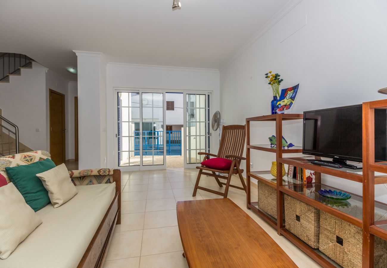 Casa geminada em Manta Rota - Moradia 3 quartos a 2 minutos da praia by ALGARVEMANTA (26V3)