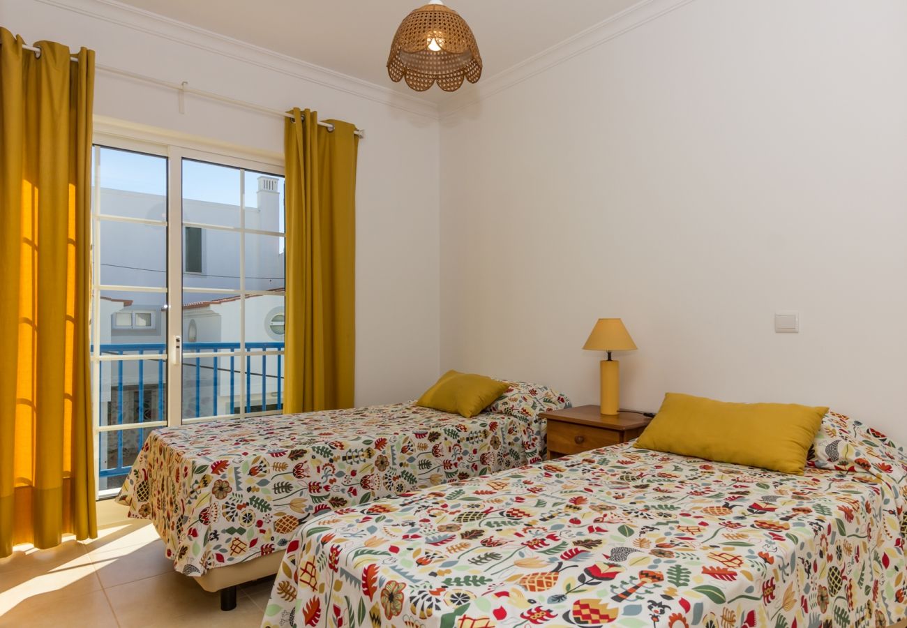Casa geminada em Manta Rota - Moradia-G 3 quartos a 2 minutos da praia by AlgarveManta (28V3)