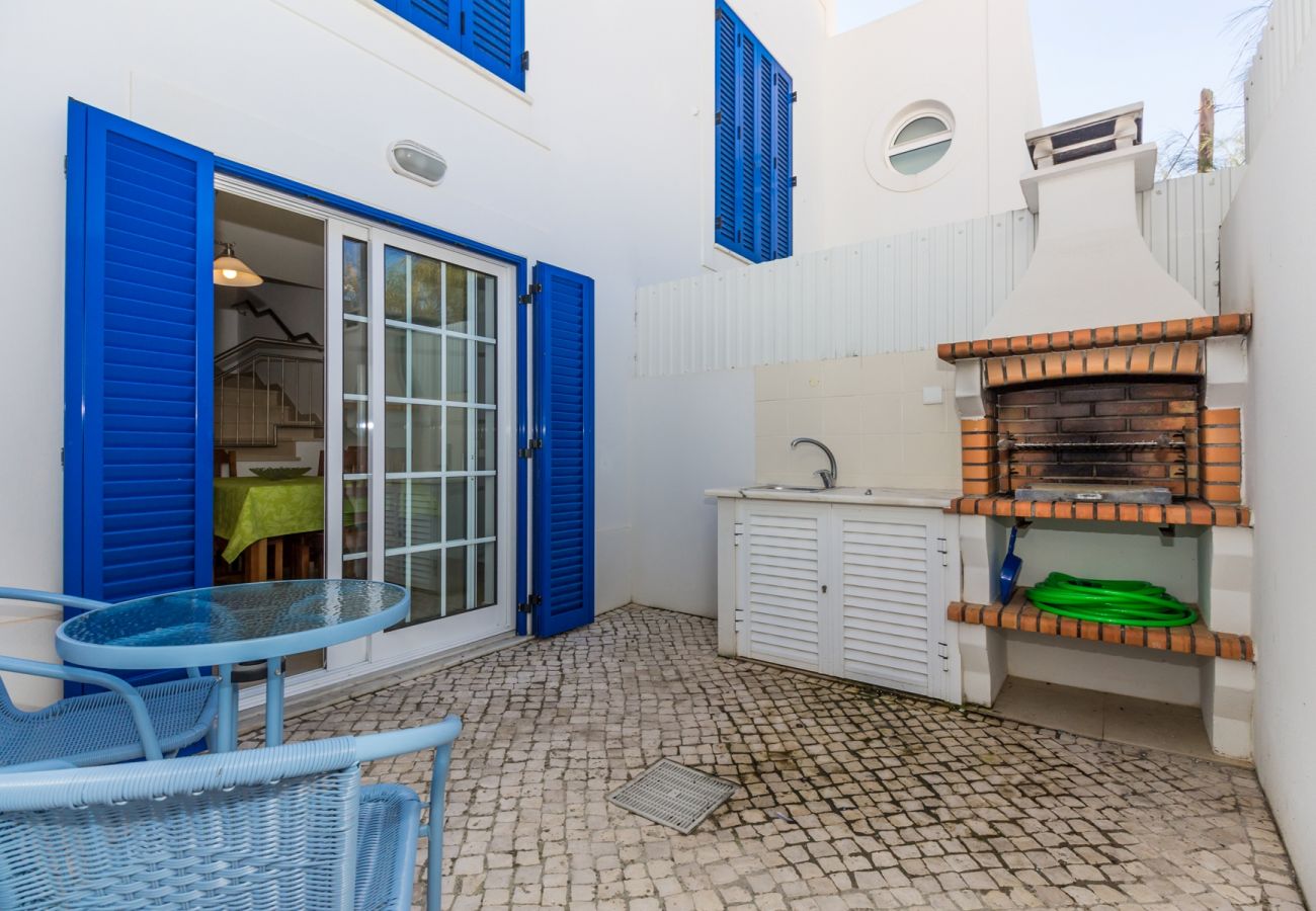 Casa geminada em Manta Rota - Moradia-G 3 quartos a 2 minutos da praia by AlgarveManta (28V3)