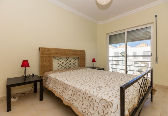 Casa geminada em Manta Rota - Moradia de 3 quartos com piscina privada by AlgarveManta (27V3) Casa geminada em Manta Rota - Moradia de 3 quartos com piscina privada by AlgarveManta (27V3)