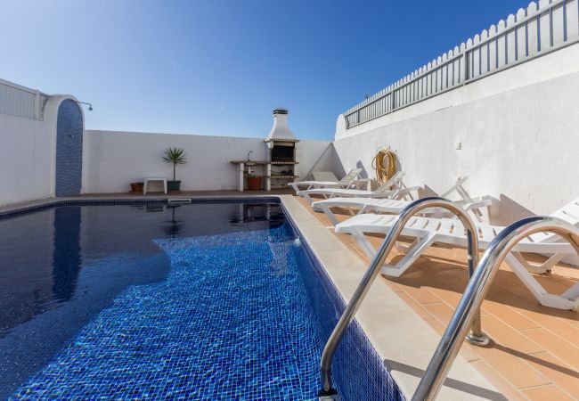 Casa geminada em Manta Rota - Moradia de 3 quartos com piscina privada by AlgarveManta (27V3) Casa geminada em Manta Rota - Moradia de 3 quartos com piscina privada by AlgarveManta (27V3)