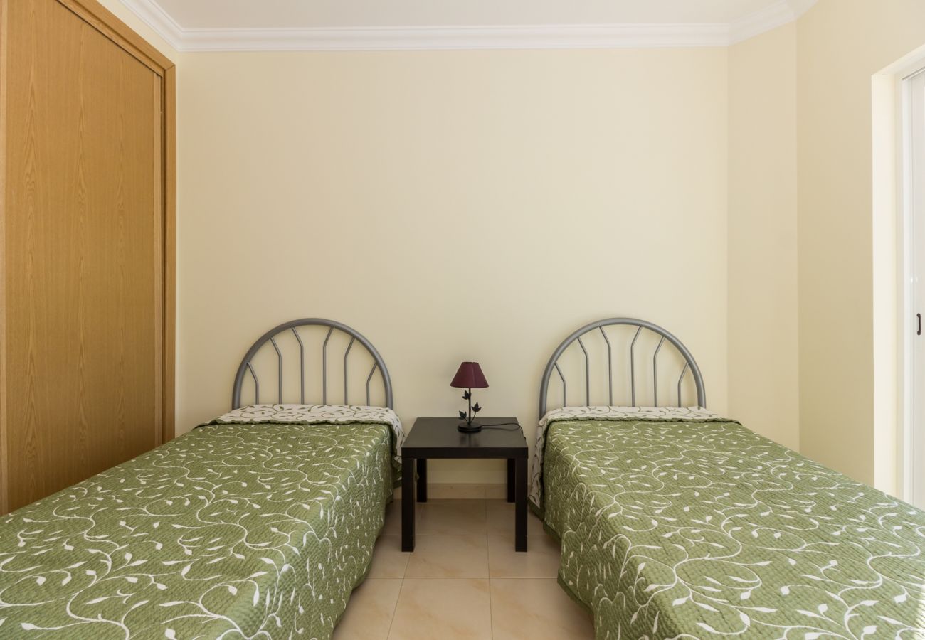 Casa geminada em Manta Rota - Moradia de 3 quartos com piscina privada by AlgarveManta (27V3)