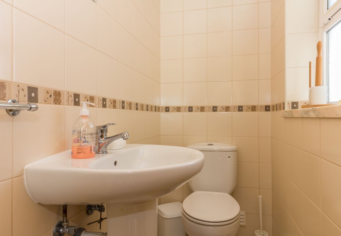 Casa geminada em Manta Rota - Moradia de 3 quartos com piscina privada by AlgarveManta (27V3)