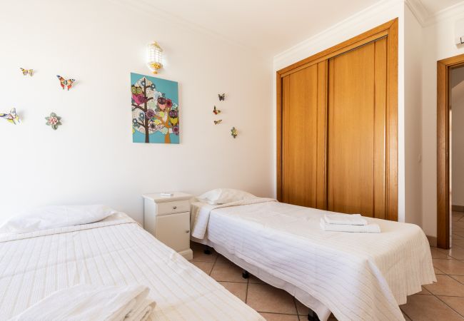 Casa geminada em Manta Rota - Moradia com 3 quartos a 100m da praia com Pátio by AlgarveManta (41V3) Casa geminada em Manta Rota - Moradia com 3 quartos a 100m da praia com Pátio by AlgarveManta (41V3)