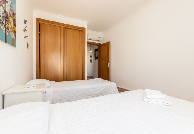 Casa geminada em Manta Rota - Moradia com 3 quartos a 100m da praia com Pátio by AlgarveManta (41V3) Casa geminada em Manta Rota - Moradia com 3 quartos a 100m da praia com Pátio by AlgarveManta (41V3)