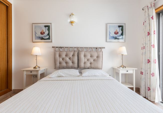 Casa geminada em Manta Rota - Moradia com 3 quartos a 100m da praia com Pátio by AlgarveManta (41V3) Casa geminada em Manta Rota - Moradia com 3 quartos a 100m da praia com Pátio by AlgarveManta (41V3)