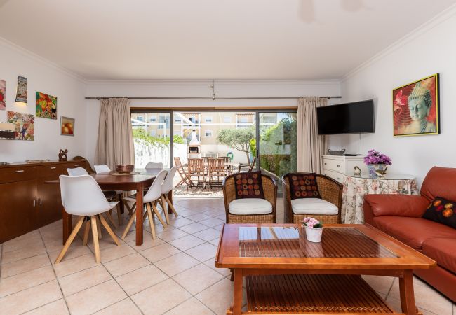 Casa geminada em Manta Rota - Moradia com 3 quartos a 100m da praia com Pátio by AlgarveManta (41V3) Casa geminada em Manta Rota - Moradia com 3 quartos a 100m da praia com Pátio by AlgarveManta (41V3)