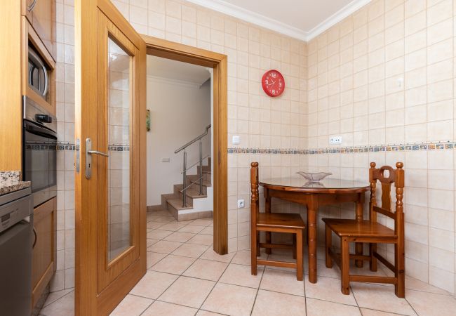 Casa geminada em Manta Rota - Moradia com 3 quartos a 100m da praia com Pátio by AlgarveManta (41V3) Casa geminada em Manta Rota - Moradia com 3 quartos a 100m da praia com Pátio by AlgarveManta (41V3)